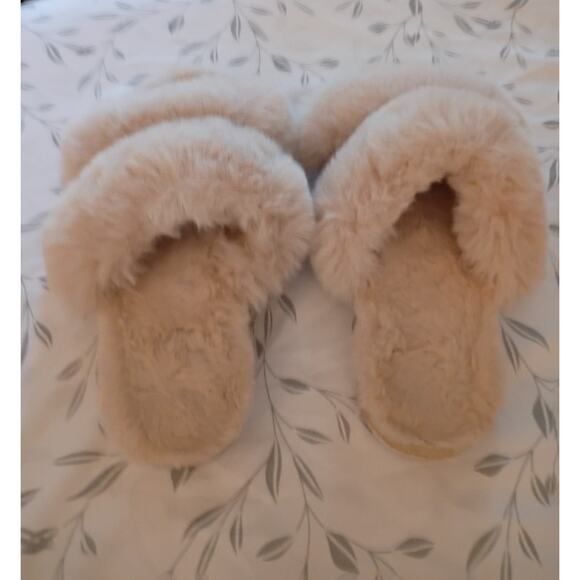 Women's Size 7 Bamboo Slippers - Picture 4 of 5